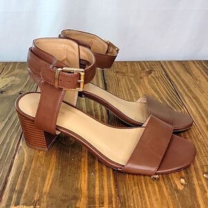 Liz Claiborne. Eclipse. Sandals. Size 8. EUC